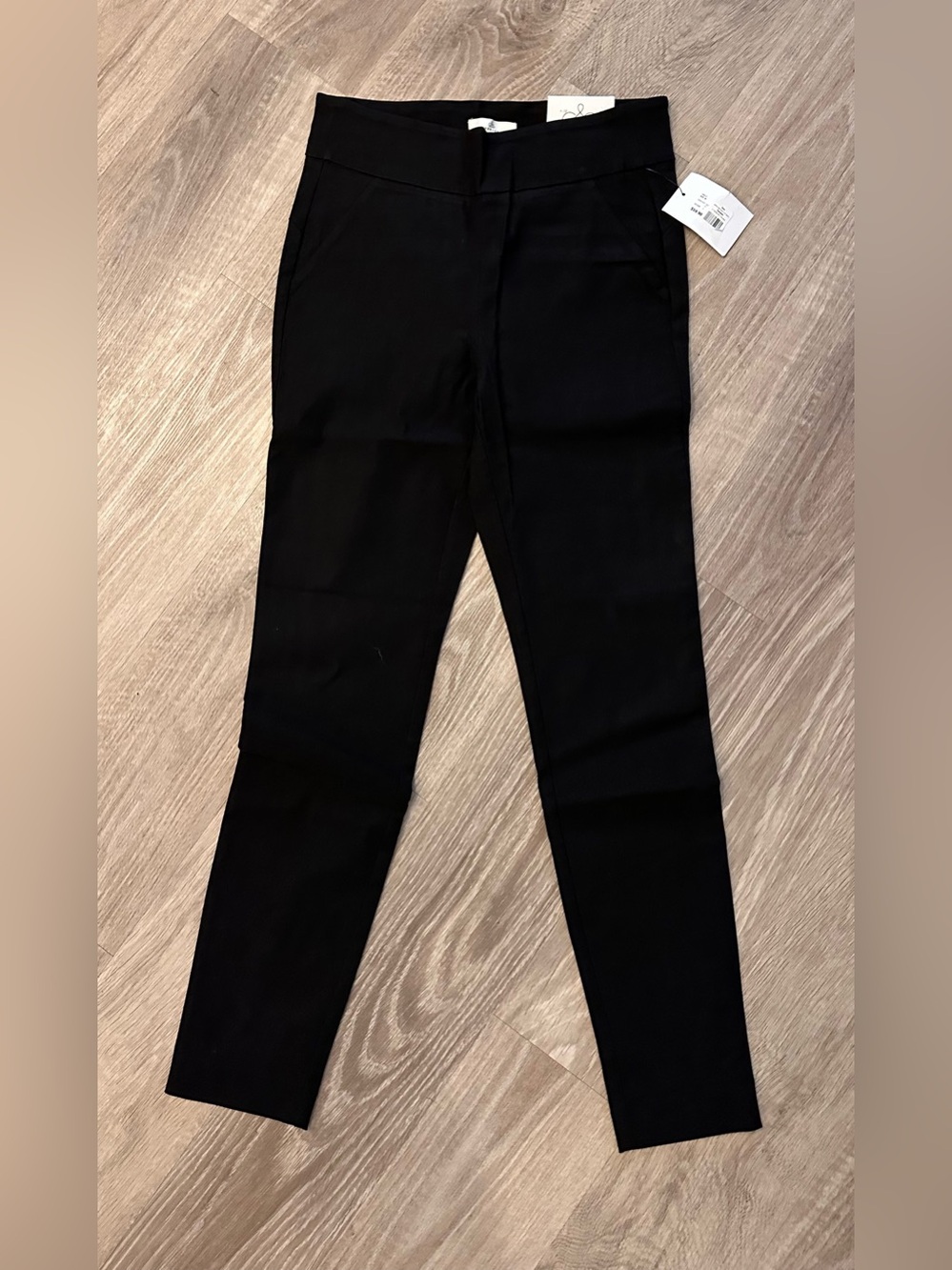 NWT Camber and Grace Classic Black Women's Crop Legging M